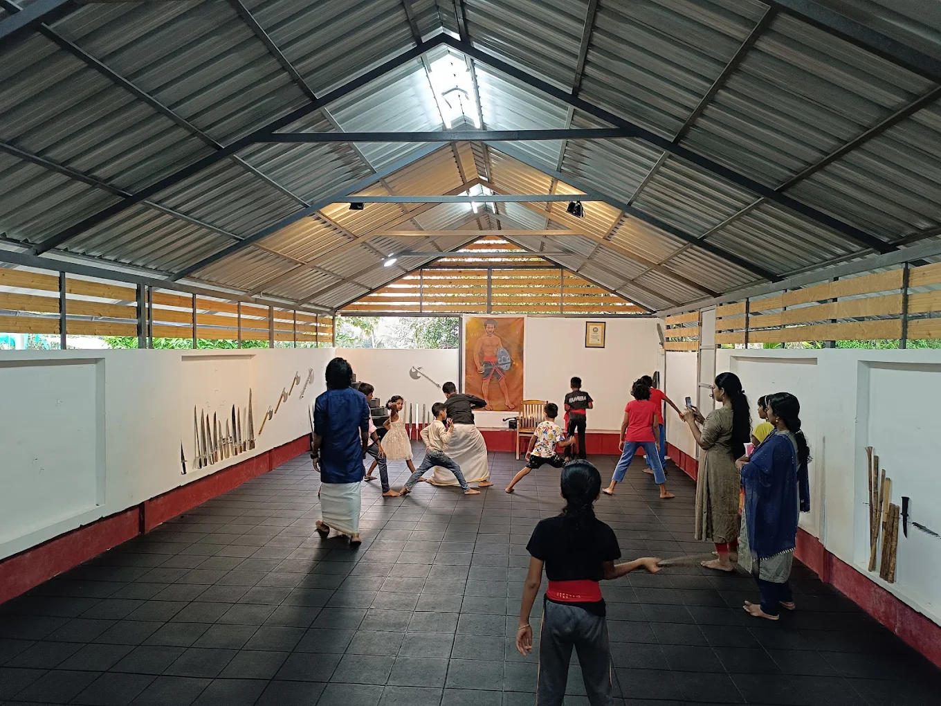 Harikrishnan Gurukkal conducting Northern and Southern style Kalaripayattu training at Ekaveera Kalari
