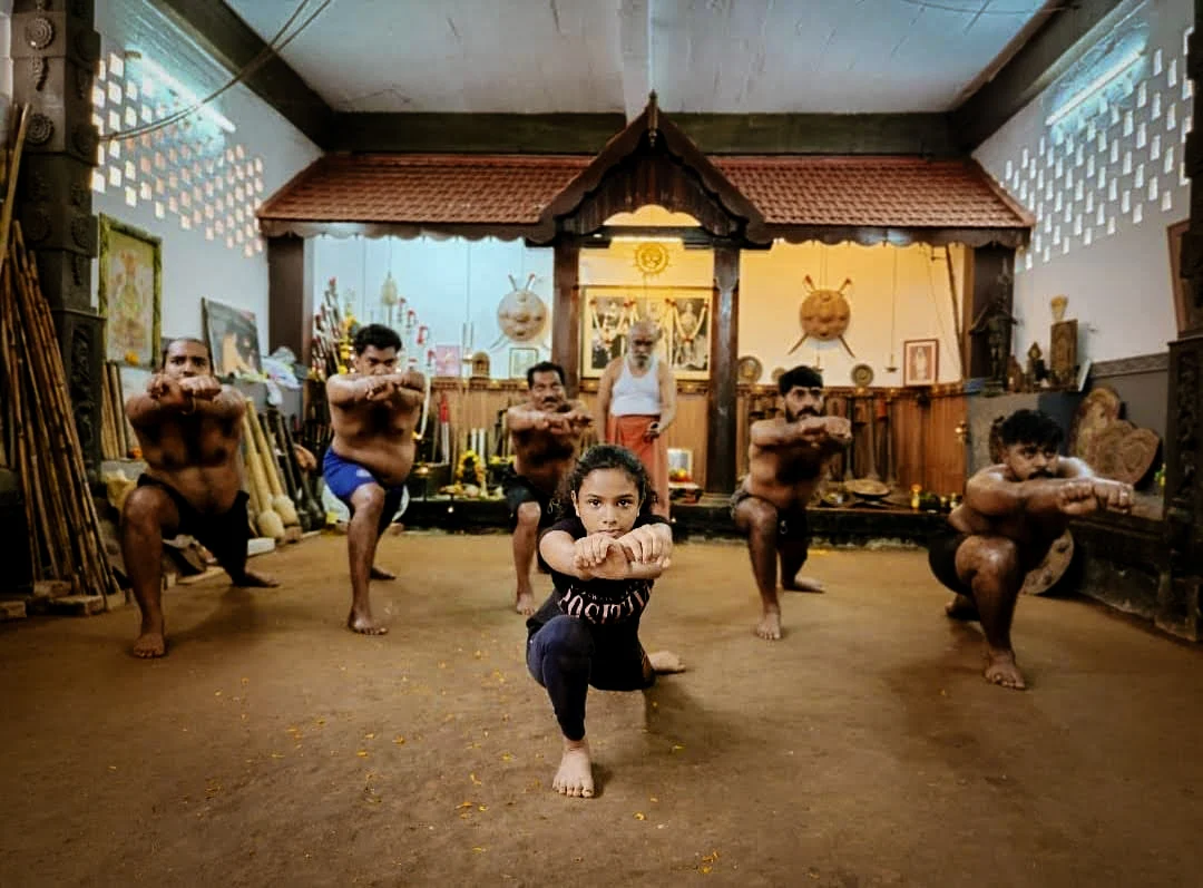 Students practicing Northern style Kalaripayattu at Gopalan Gurukkal Smarka C. V. N. Kalari