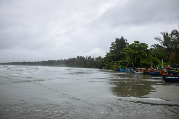  Muzhappilangad Drive-in Beach view 