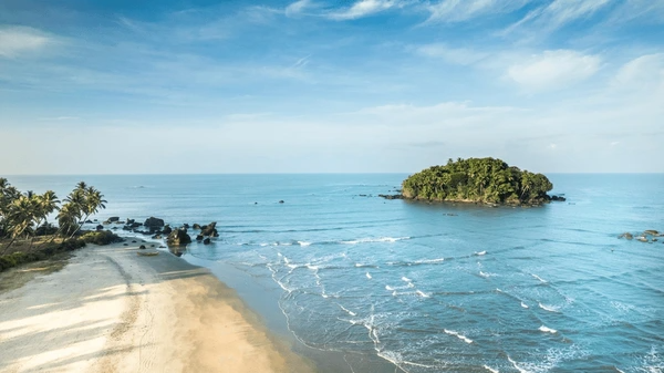 Muzhappilangad Drive-in Beach in Kerala