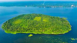 Pathiramanal Island in Alappuzha