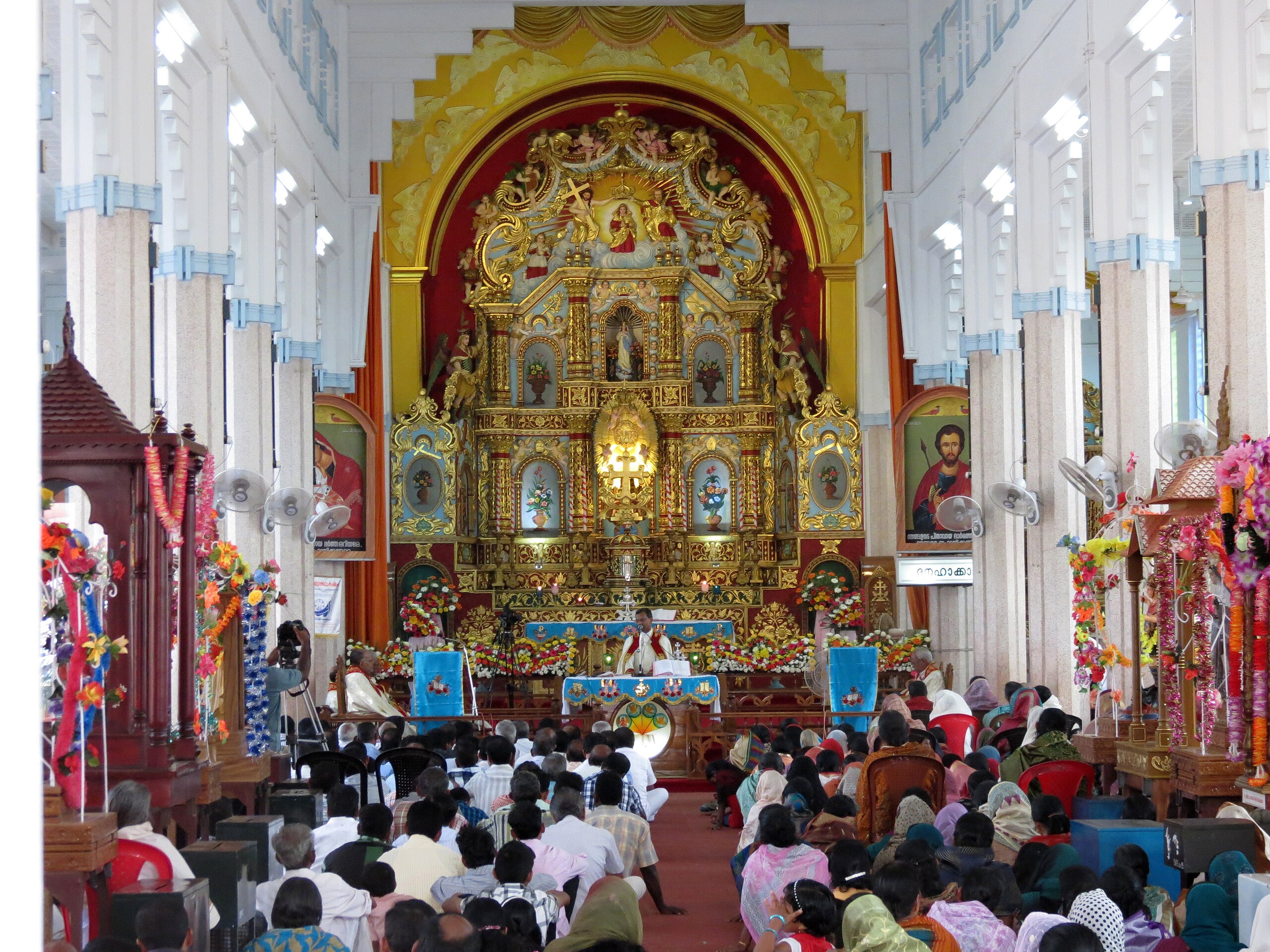 St. Mary’s Forane Church, Athirampuzha tourist place 