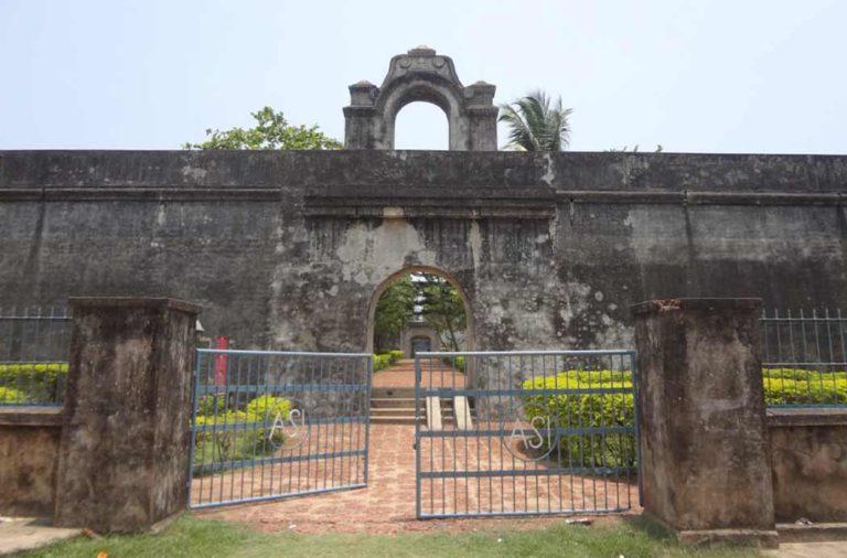 Anjuthengu Fort Kerala