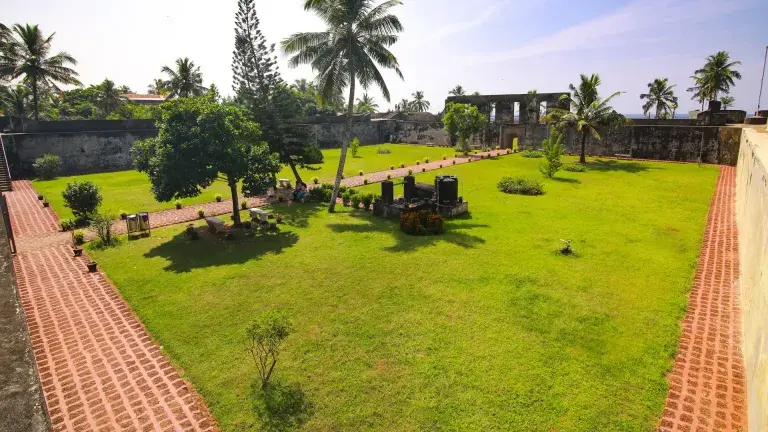 Anjuthengu Fort Thiruvananthapuram