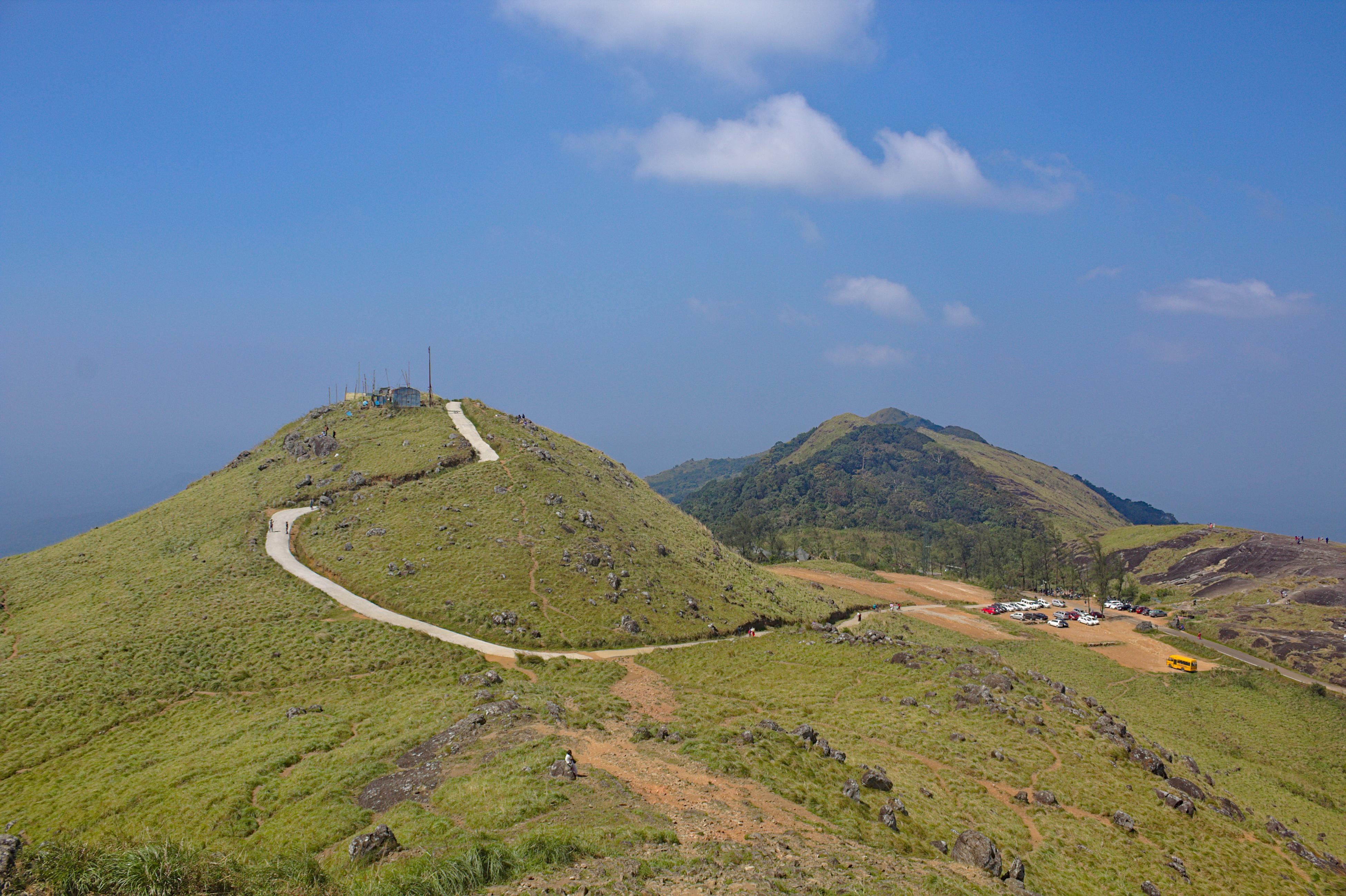Ponmudi Hills tourist place 