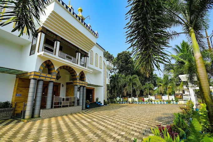 Puthenpalli Juma Masjid tourist place 