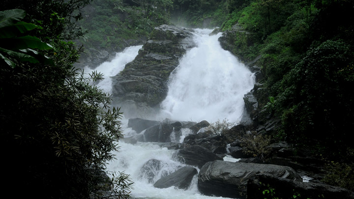 Banasuramala Meenmutty Waterfalls tourist place 