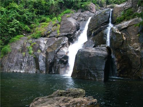 Kombaikani & Meenmutti Waterfalls Kerala