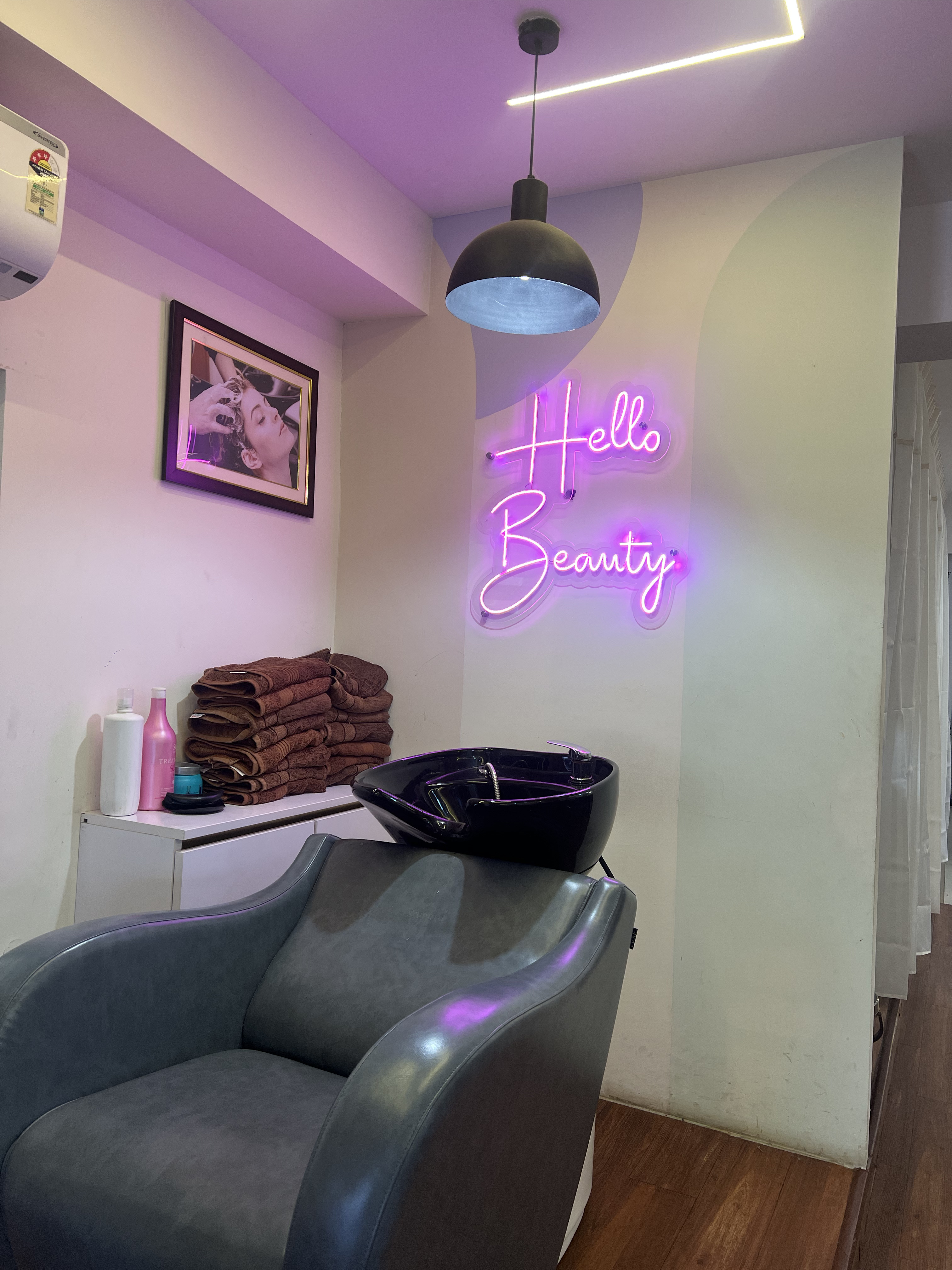 Studio Luxe elegant beauty and wellness center Kerala